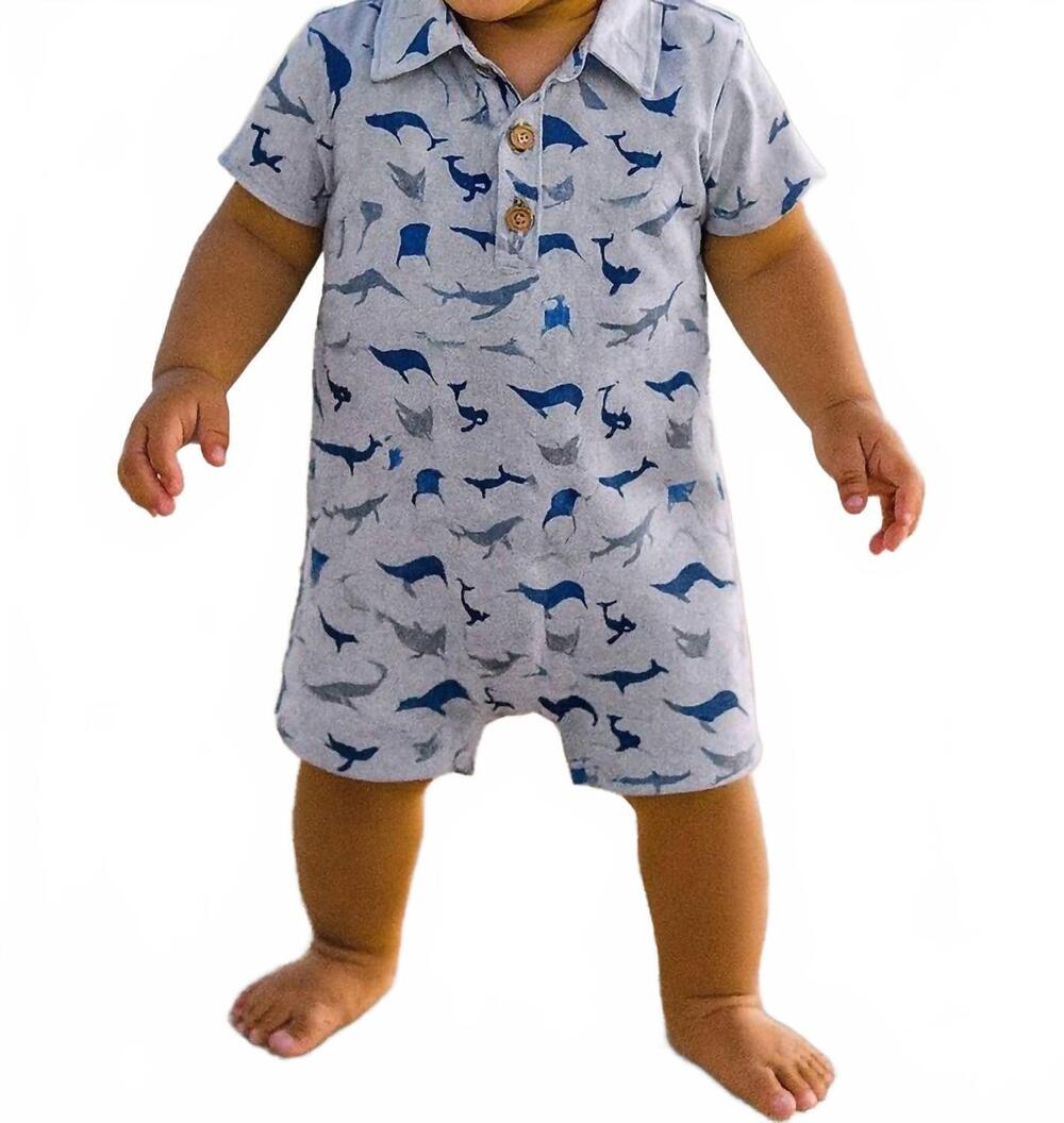 NEW ME & HENRY boys molokai printed woven romper in blue whale print